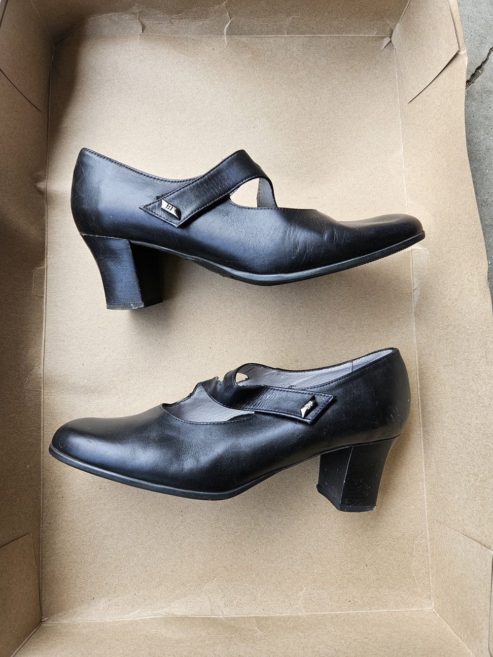 BeautiFeel Black Leather Mary Jane Heels